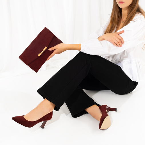Elegancka zamszowa kopertówka Karlie bordowa
