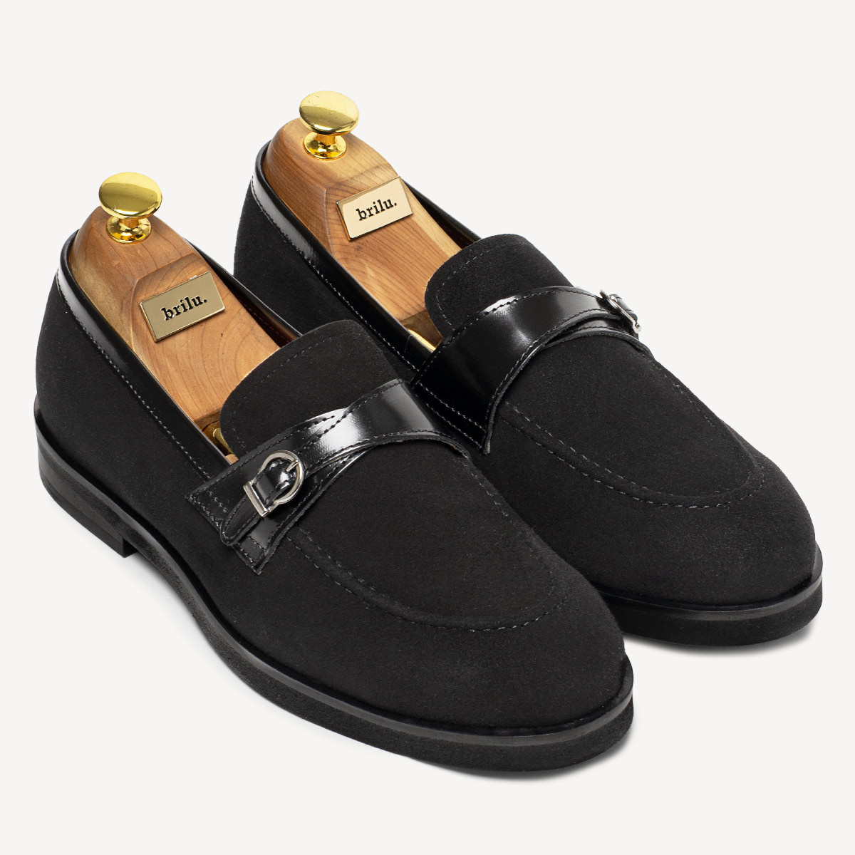 Skórzane zamszowe loafersy męskie z klamrą Jared czarne