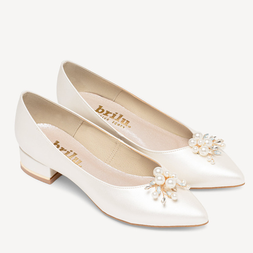 Ślubne perłowe balerinki z perłową ozdobą Gladys ivory