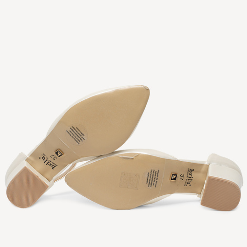 Ślubne perłowe czółenka na słupku z paskiem Roma ivory