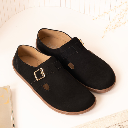 Zamszowe półbuty z klamrą barefoot Megan czarne