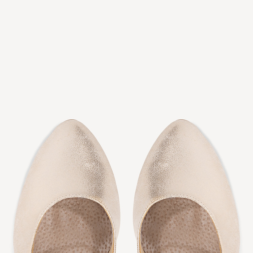 Połyskujące ślubne czółenka z paseczkiem Feith złote