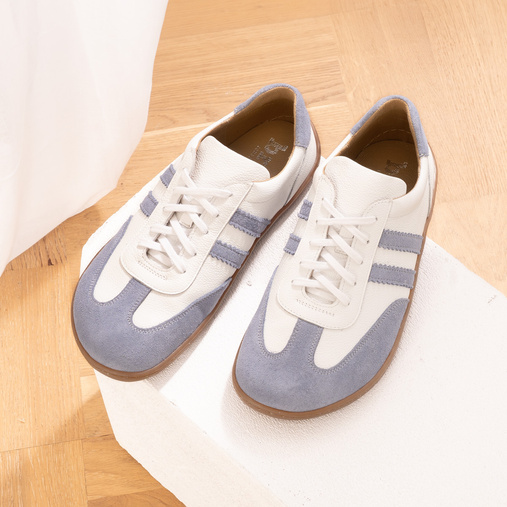Skórzane damskie sneakersy barefoot Vanilla biało-niebieskie