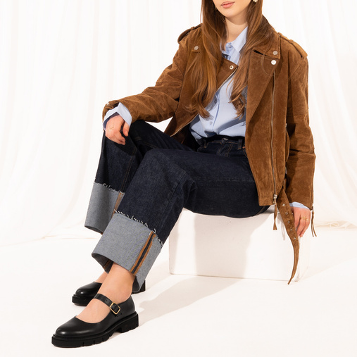 Skórzane półbuty damskie z klamrą Merida czarne