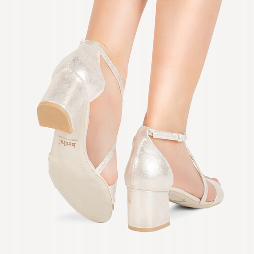 Połyskujące sandały ślubne na niskim obcasie Ofelia złote