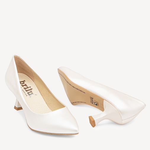 Ślubne perłowe klasyczne szpilki Zoya ivory