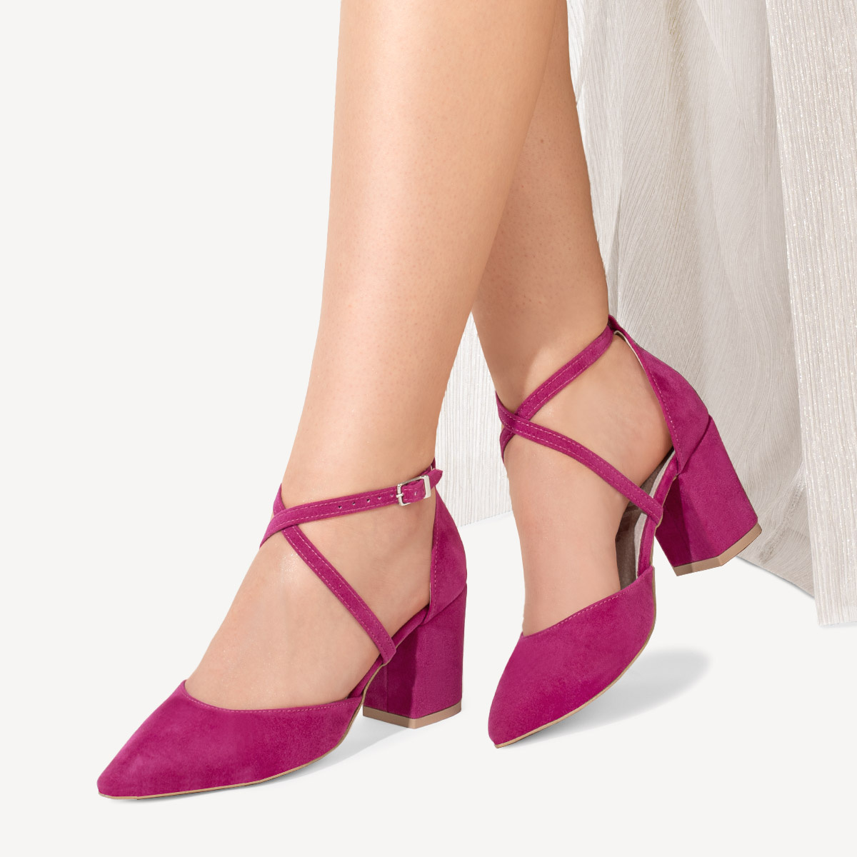 Zamszowe czółenka na słupku z paskami Sallie fuksja