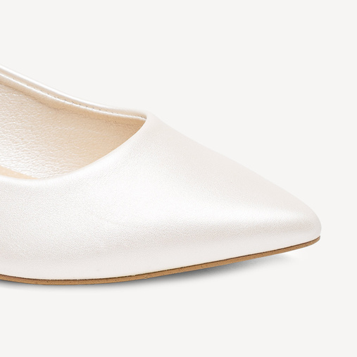 Ślubne perłowe szpilki na niskim obcasie Stacy ivory