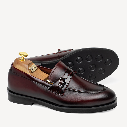 Skórzane loafersy męskie z klamrą Jared bordowe