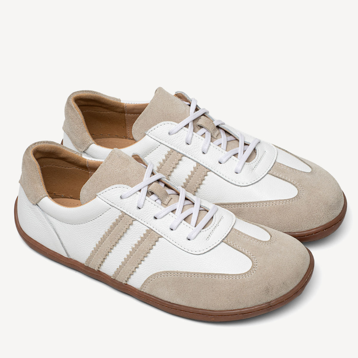 Skórzane sneakersy barefoot Jordyn białe