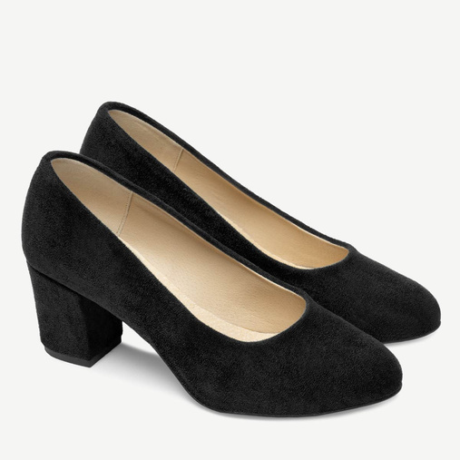 Zamszowe czółenka na niskim słupku Malvina czarne