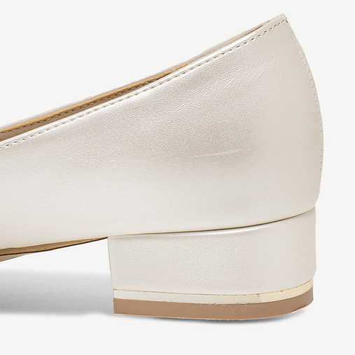 Ślubne perłowe balerinki z ozdobą z perełek Gracie ivory