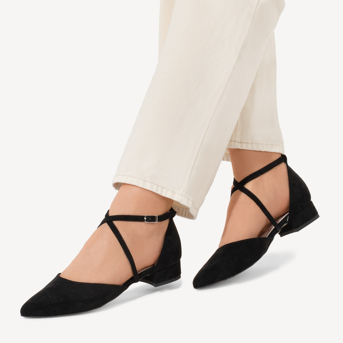 Zamszowe balerinki z paskami Cristina czarne