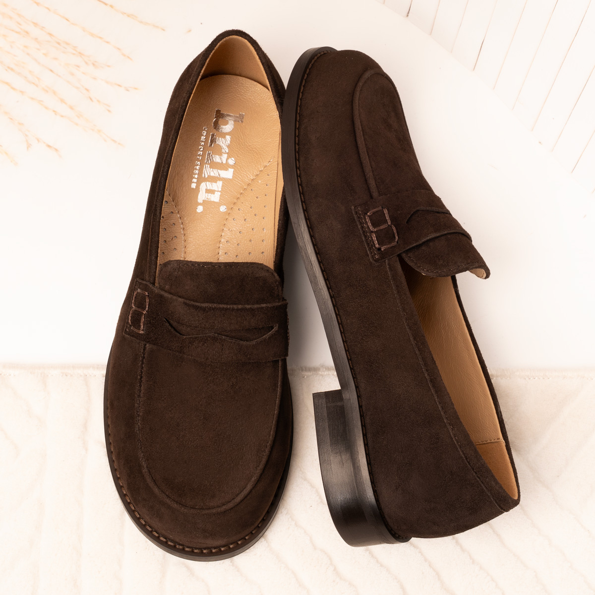 Zamszowe półbuty damskie loafersy barefoot Deliah brązowe