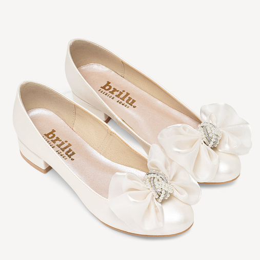 Ślubne perłowe balerinki z ozdobną kokardą Melodie ivory