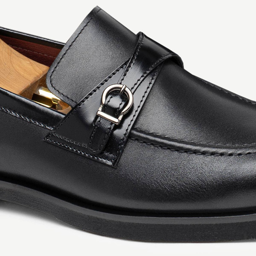 Skórzane loafersy męskie z klamrą Jared czarne
