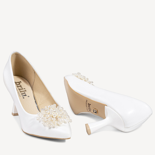 Ślubne licowe szpilki z ozdobą z perełek Apriles białe