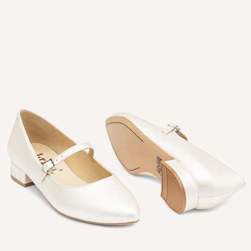 Ślubne perłowe balerinki na płaskim obcasie z paskiem Willow ivory