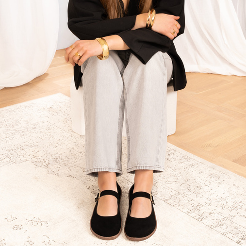 Zamszowe baleriny z paskiem barefoot Anette czarne