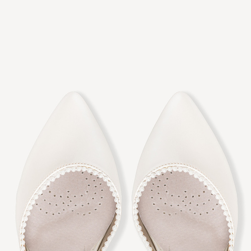 Ślubne ozdobne czółenka z perełkami Eris ivory