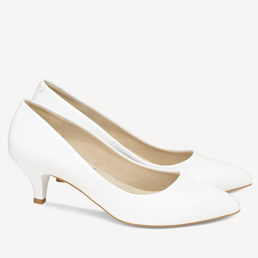 Ślubne klasyczne szpilki na niskim obcasie Elodie białe