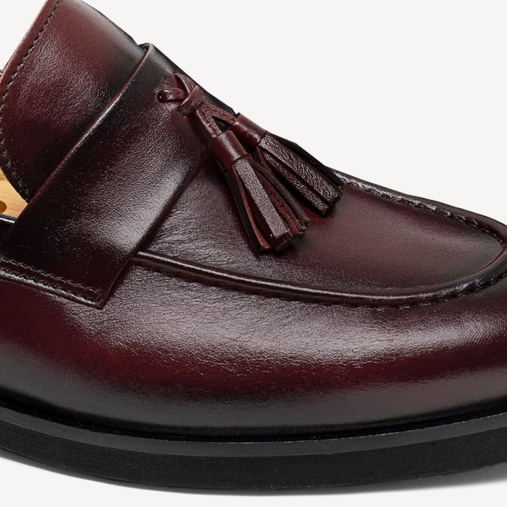 Skórzane loafersy męskie z frędzlami Gervais bordowe
