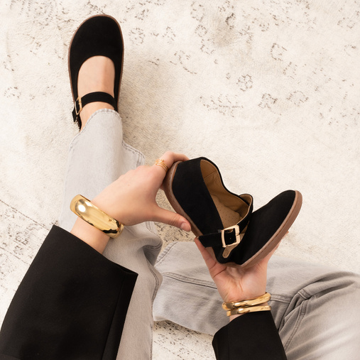 Zamszowe baleriny z paskiem barefoot Anette czarne