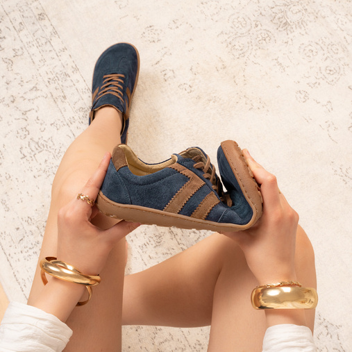 Skórzane sneakersy barefoot damskie anatomiczne Sandy granatowe