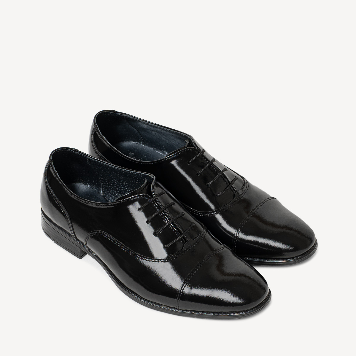 Komunijne chłopięce eleganckie buty Alexander czarne